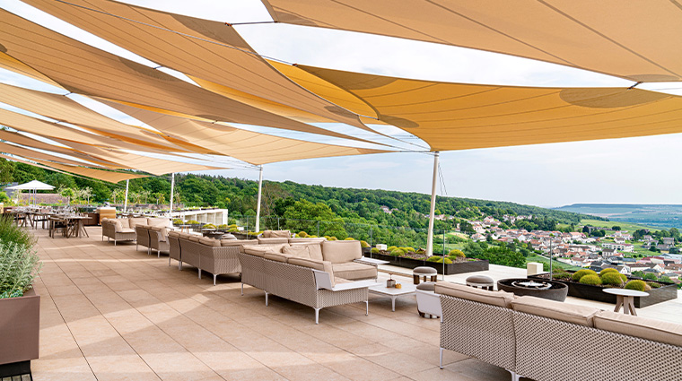 royal champagne hotel spa terrasse day