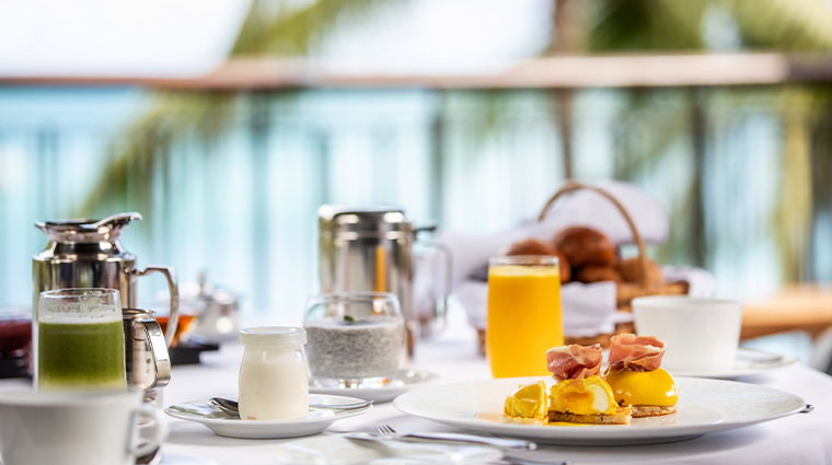 royal palm beachcomber in room dining breakfast