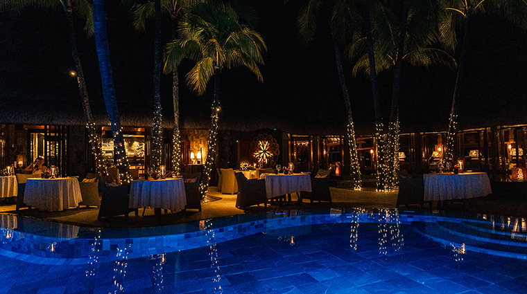 royal palm beachcomber luxury pool