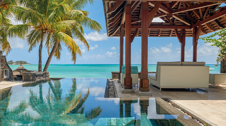 royal palm beachcomber luxury royal suite deck