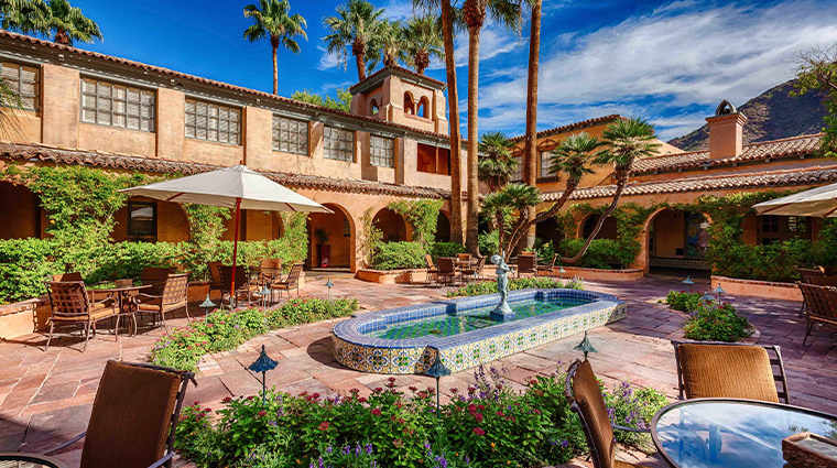 royal palms resort and spa mansion courtyard