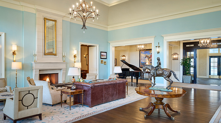 salamander middleburg living room3