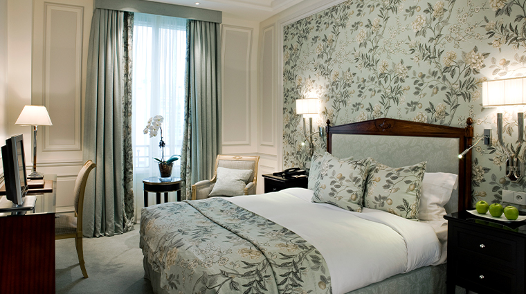 hotel san regis paris classic room