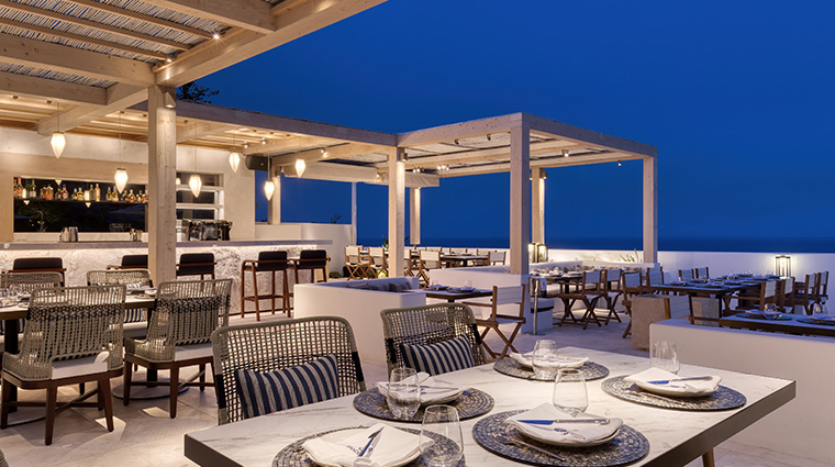sandblu santorini lxr hotels resorts Nectar Restaurant night ambience Sandblu Resort