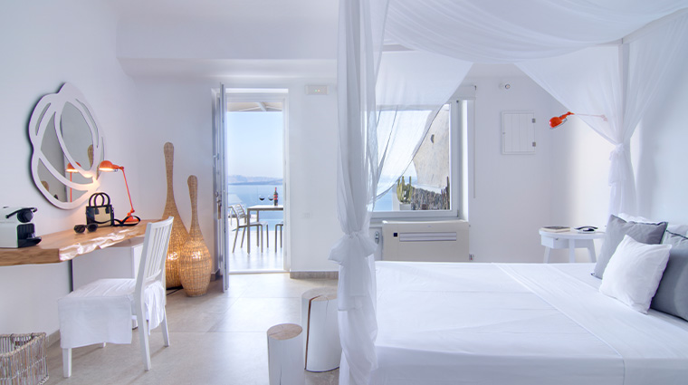 santorini secret suites spa infinity bed