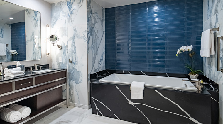saracen casino resort bath