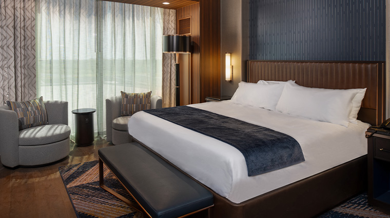 saracen casino resort bedroom