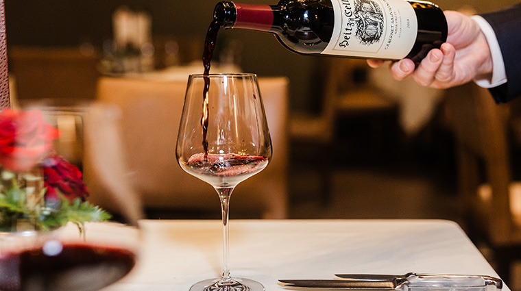 saracen casino resort wine red oak steakhouse
