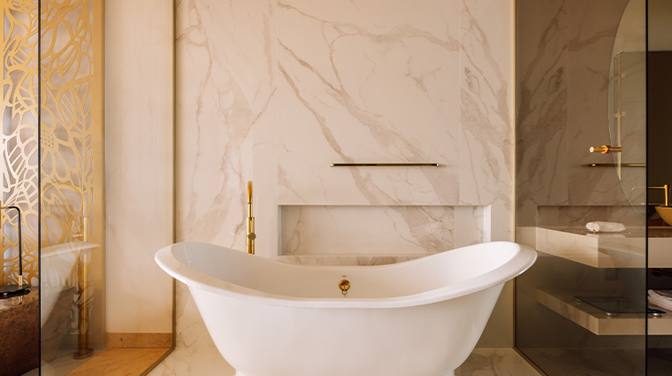 savoy palace tub