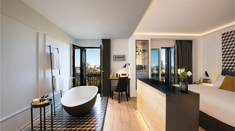 serras barcelona suite