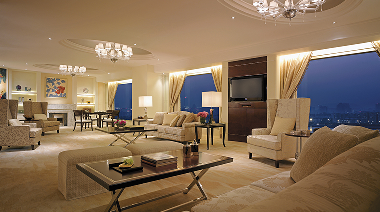 shangri la hotel guangzhou suite living room view