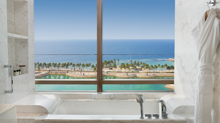 shangri la hotel jeddah Horizon Suite Bathroom View