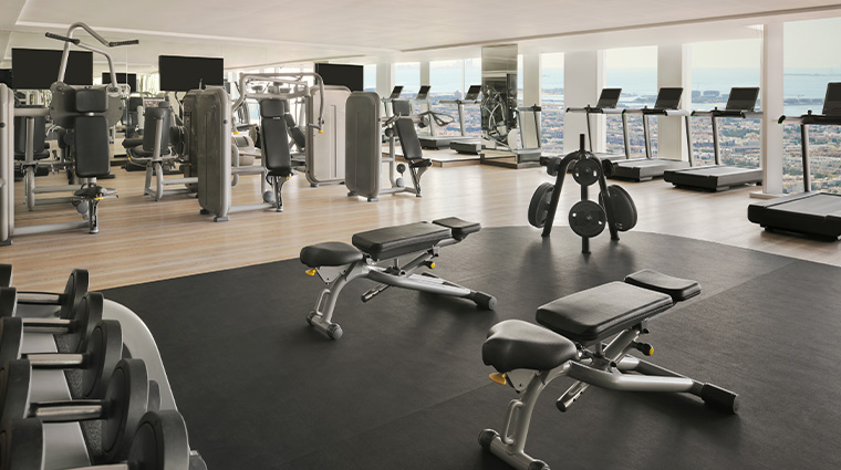 sheraton grand hotel dubai fitness center