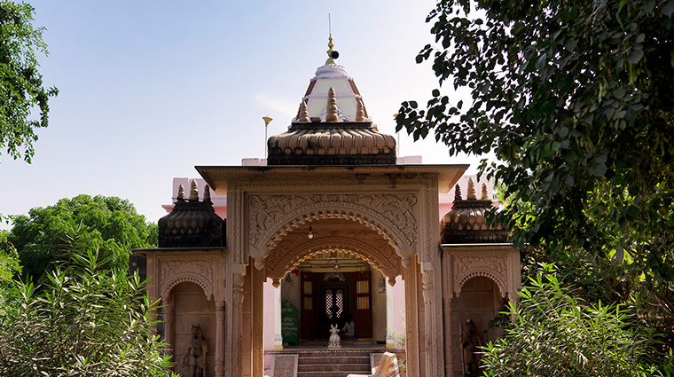 six senses fort barwara family temple entrance
