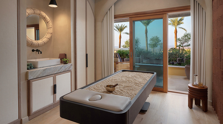 six senses southern dunes the red sea desert bliss treatment room