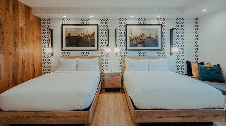 skaneateles fields resort and spa double queen room2