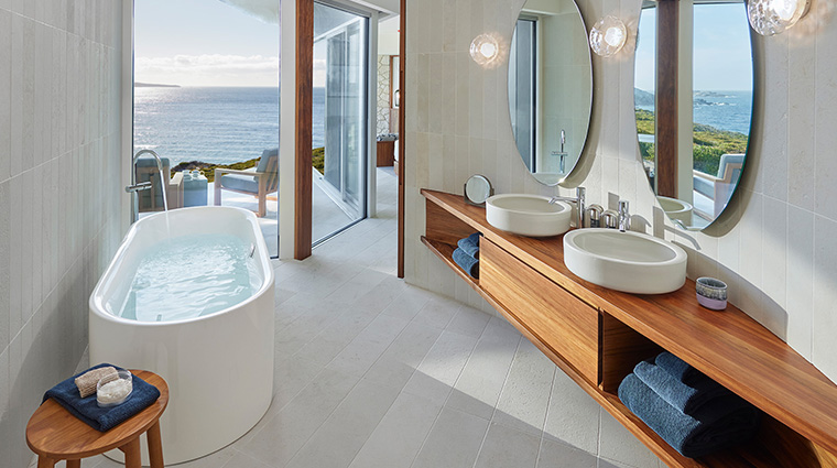 southern ocean lodge flinders suite bathroom