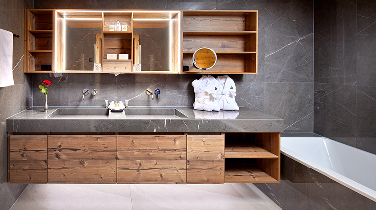 spa hotel jagdhof bathroom