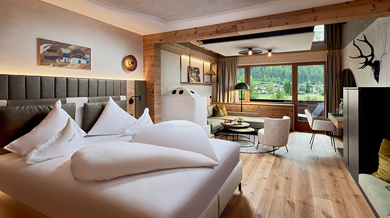 spa hotel jagdhof guestroom