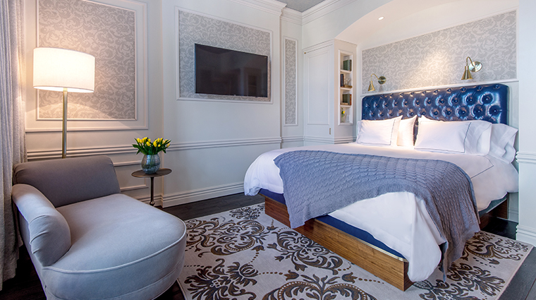 the adelphi hotel bedroom