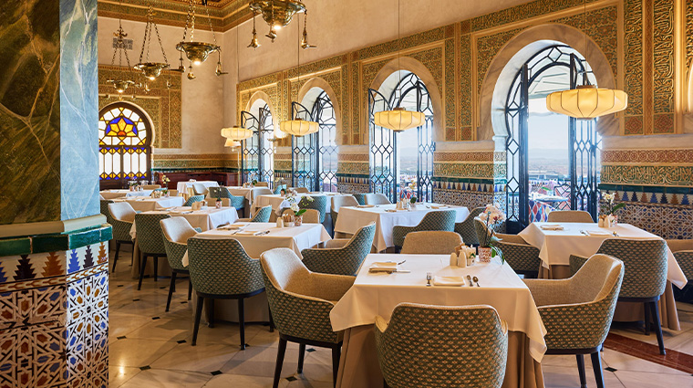 the alhambra palace hotel breakfast room2