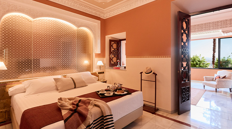 the alhambra palace hotel king suite