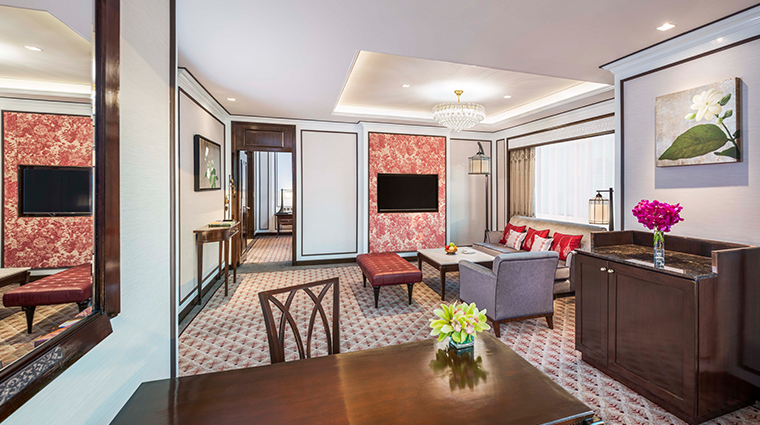 the athenee hotel bangkok suite living