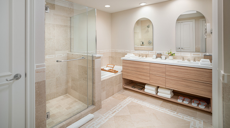 the boca raton yacht club bathroom