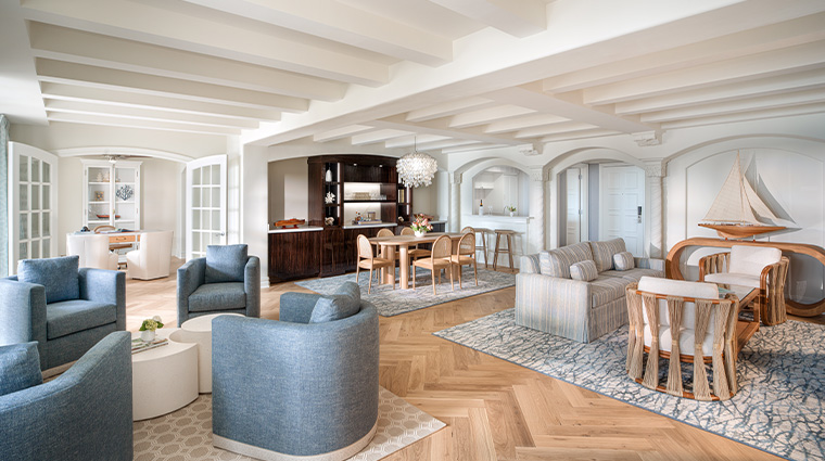 the boca raton yacht club livingroom