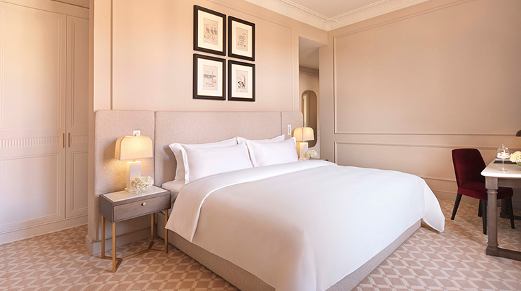 the bristol belgrade royal suite bedroom