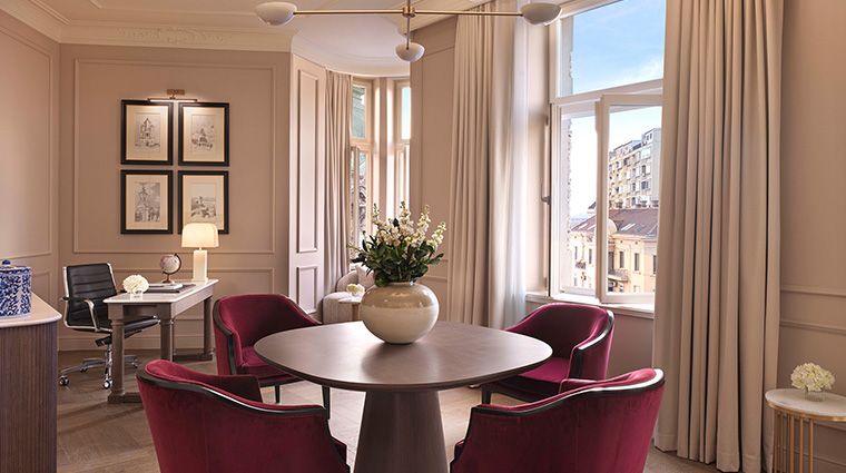 the bristol belgrade royal suite dining area