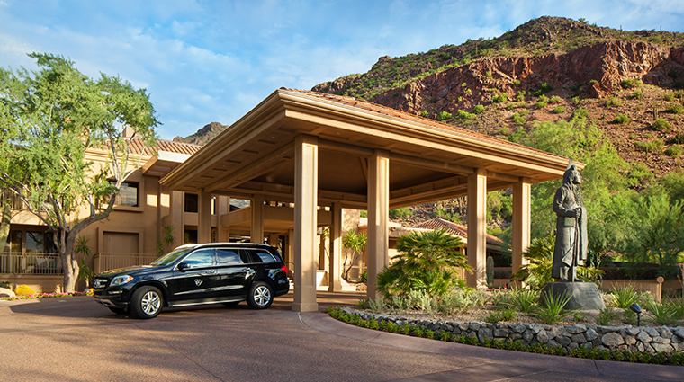 the canyon suites at the phoenician a luxury collection resort entrance