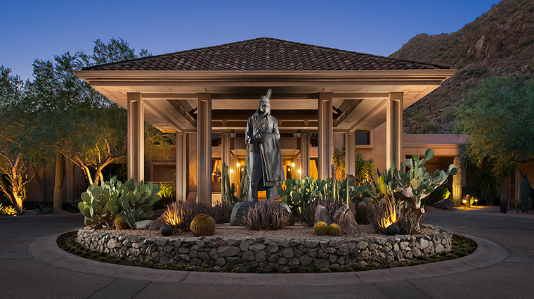the canyon suites at the phoenician a luxury collection resort exterior night