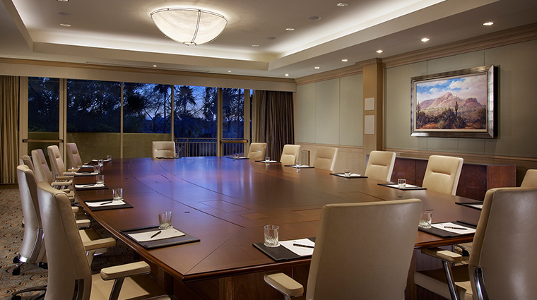 the canyon suites at the phoenician a luxury collection resort redrock meeting room