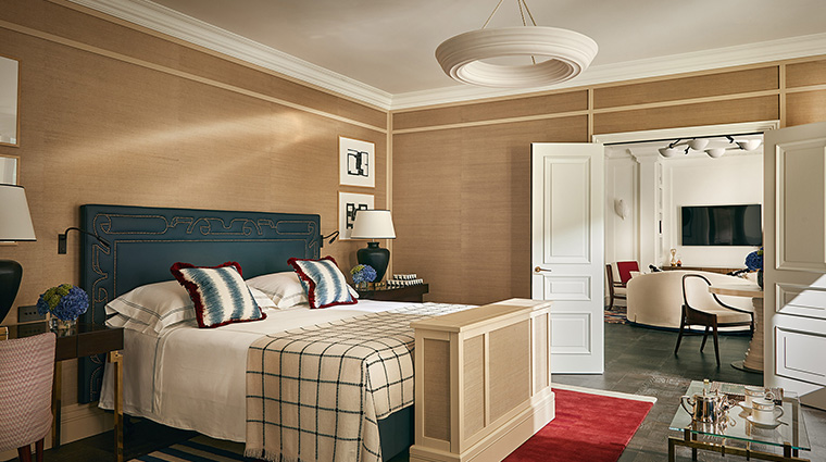 the carlton a rocco forte hotel deluxe suite2