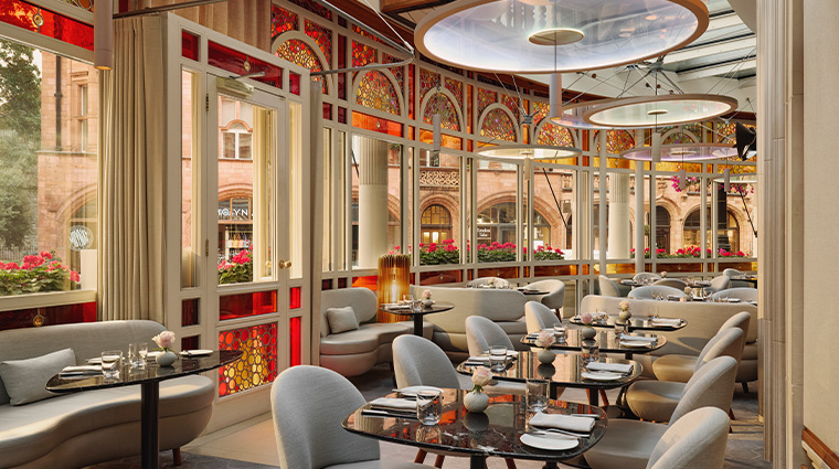 the connaught CON JEAN GEORGES 01