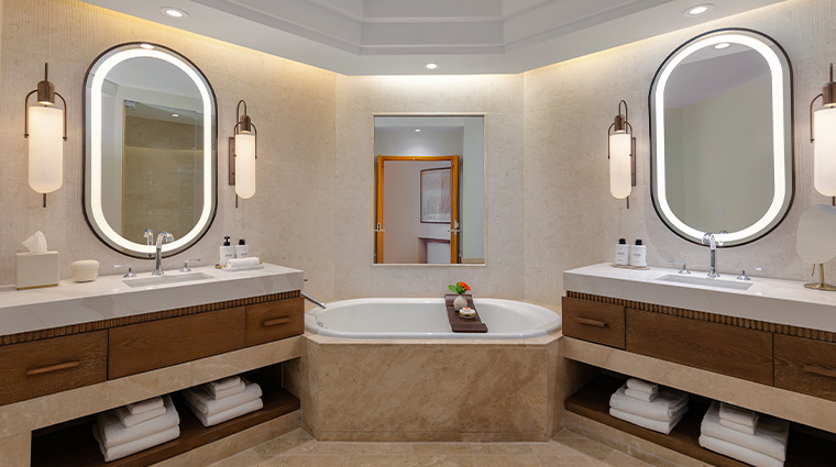 The Cove Double Queen Ocean Suite Model Room Bathroom FINAL