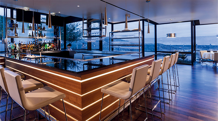 the edge steakhouse bar