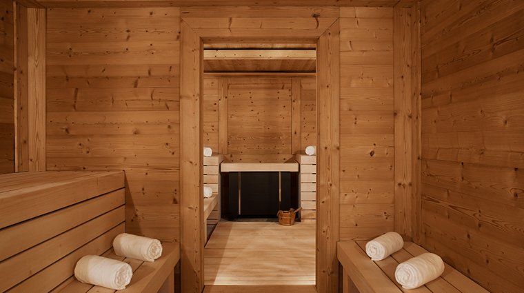 the guerlain spa in airelles val d Isere sauna