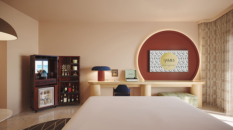 the james nautilus miami beach room2