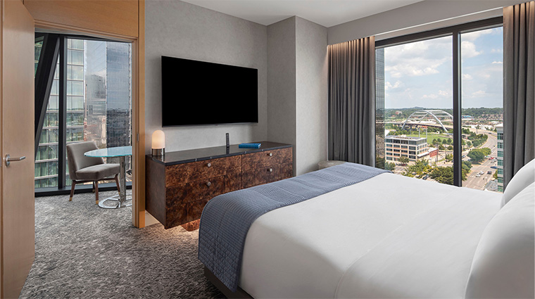 the joseph a luxury collection hotel nashville corner suite bed