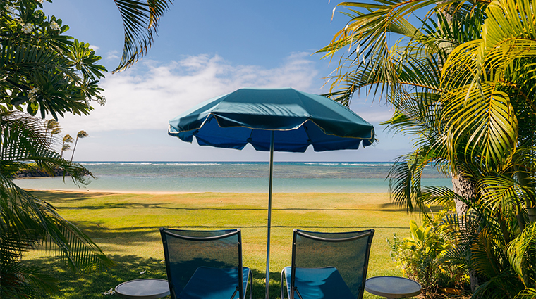 the kahala hotel and resort beach front private lounge