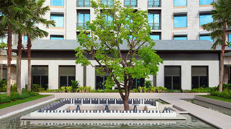 the laurus a luxury collection resort singapore outdoor sunken seats