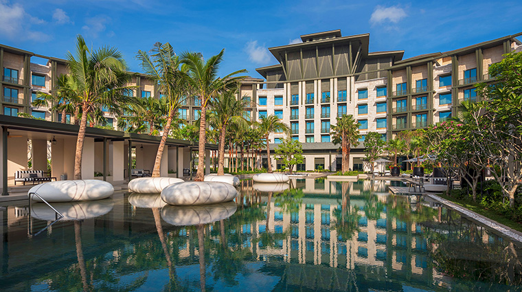 the laurus a luxury collection resort singapore outdoor swimming pool