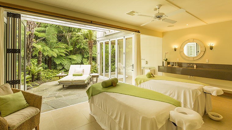 the lodge at kauri cliffs  spa couples treatment room