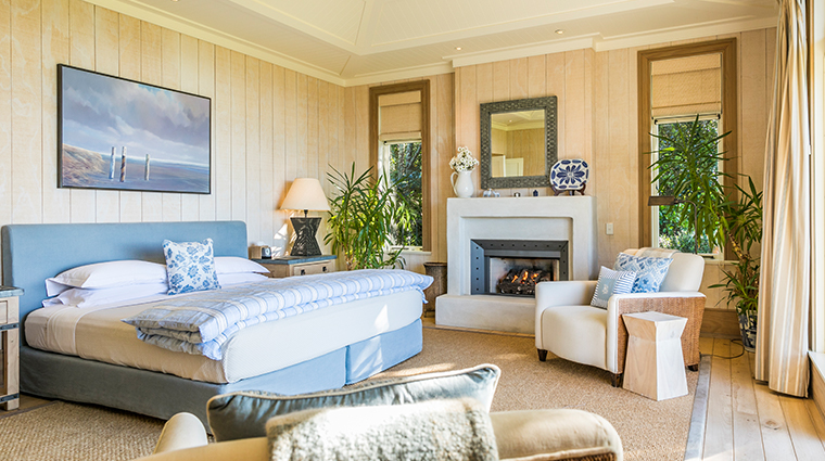 the lodge at kauri cliffs owners cottage master bedroom