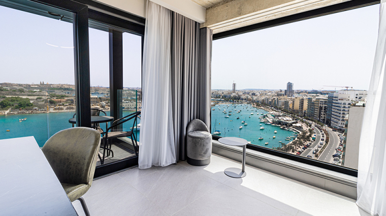 the londoner hotel sliema executive room windows