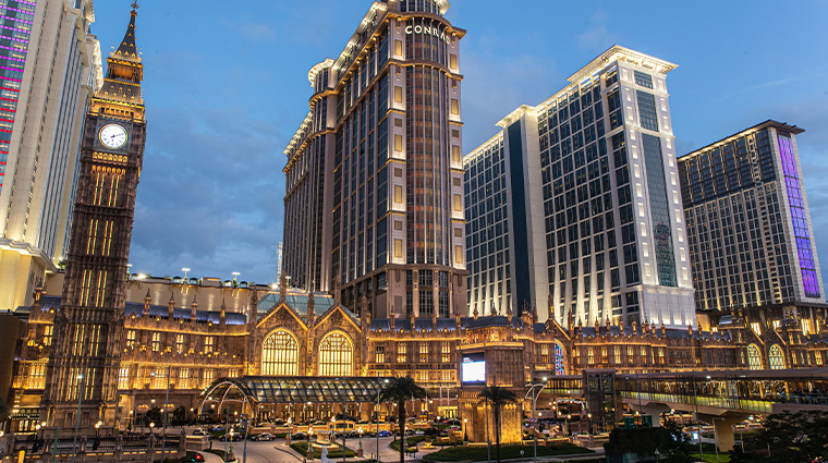 the londoner macao exterior night