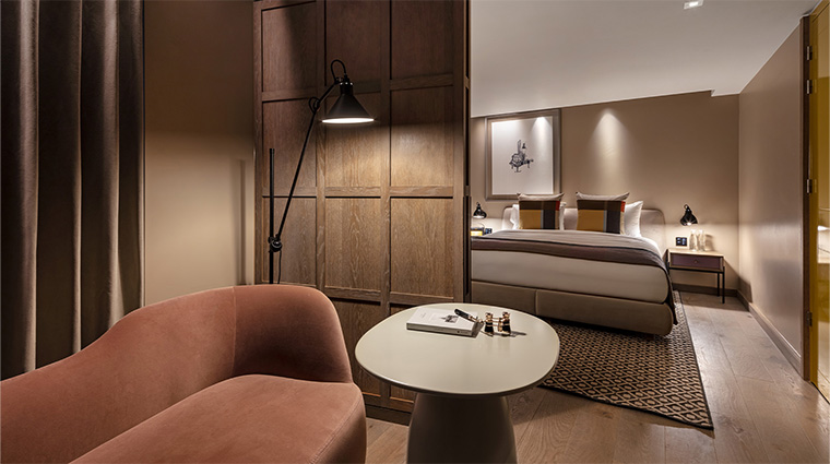 the londoner junior suite