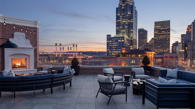lytle park hotel rooftop fireside